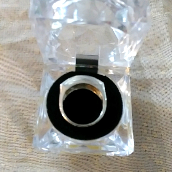 925 Sterling Gemstone Ring - Picture 4 of 6